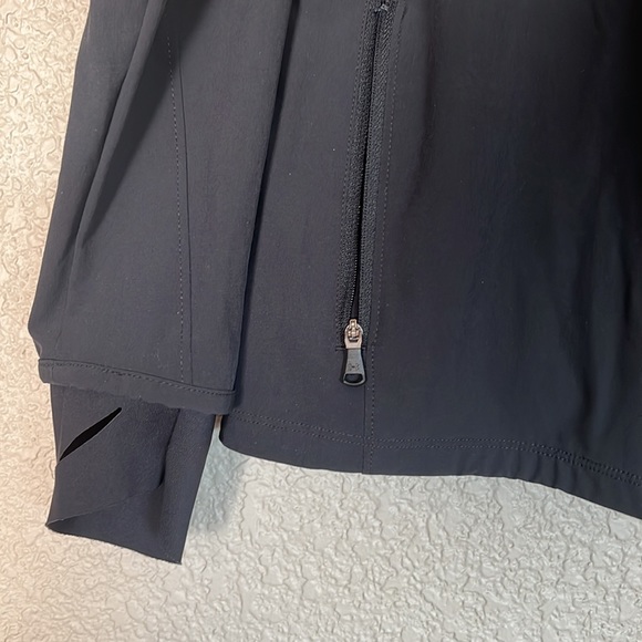 Under Armour Cold Gear fitted women’s jacket - Picture 3 of 8